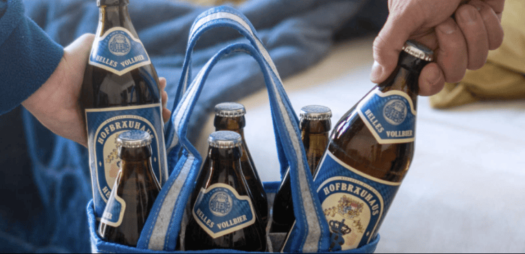 case_Hallo München-Gewinnspiel 10 Männer-Handtaschen mit 6 Flaschen Bier